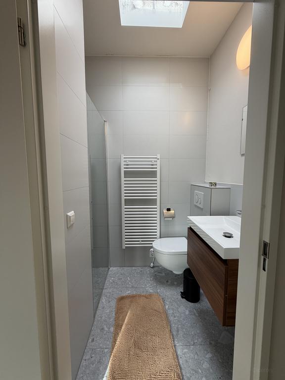 Licht gemeubileerd appartement in Crooswijk - Afbeelding 13