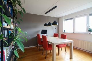 81m² appartement met eigen parkeerplek in Rivierenwijk - Afbeelding 3