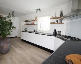 Vrijstaand en gemeubileerd huis in Ruinerwold - Afbeelding 13