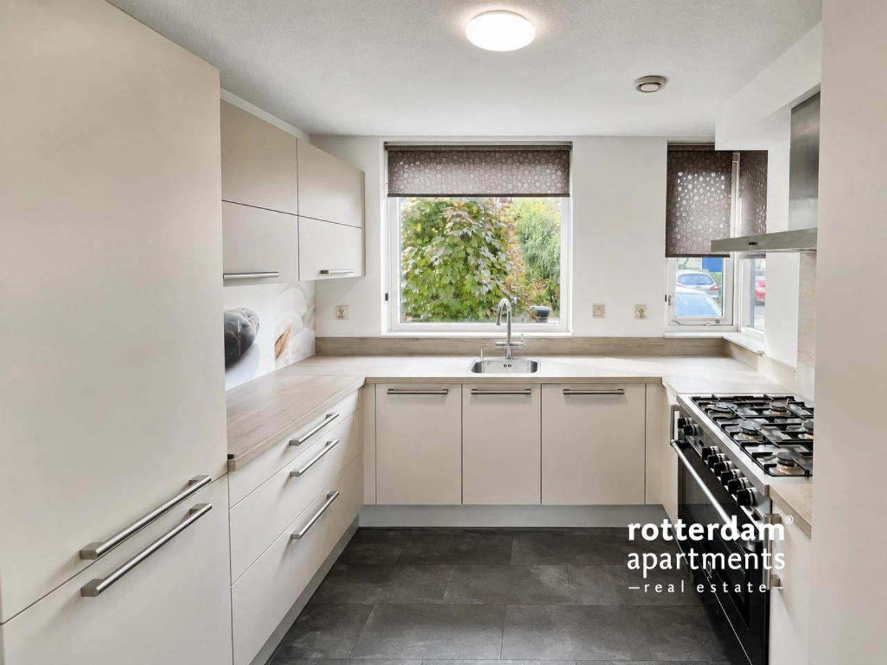 144 m² huis met tuin, garage en oprit - Afbeelding 5