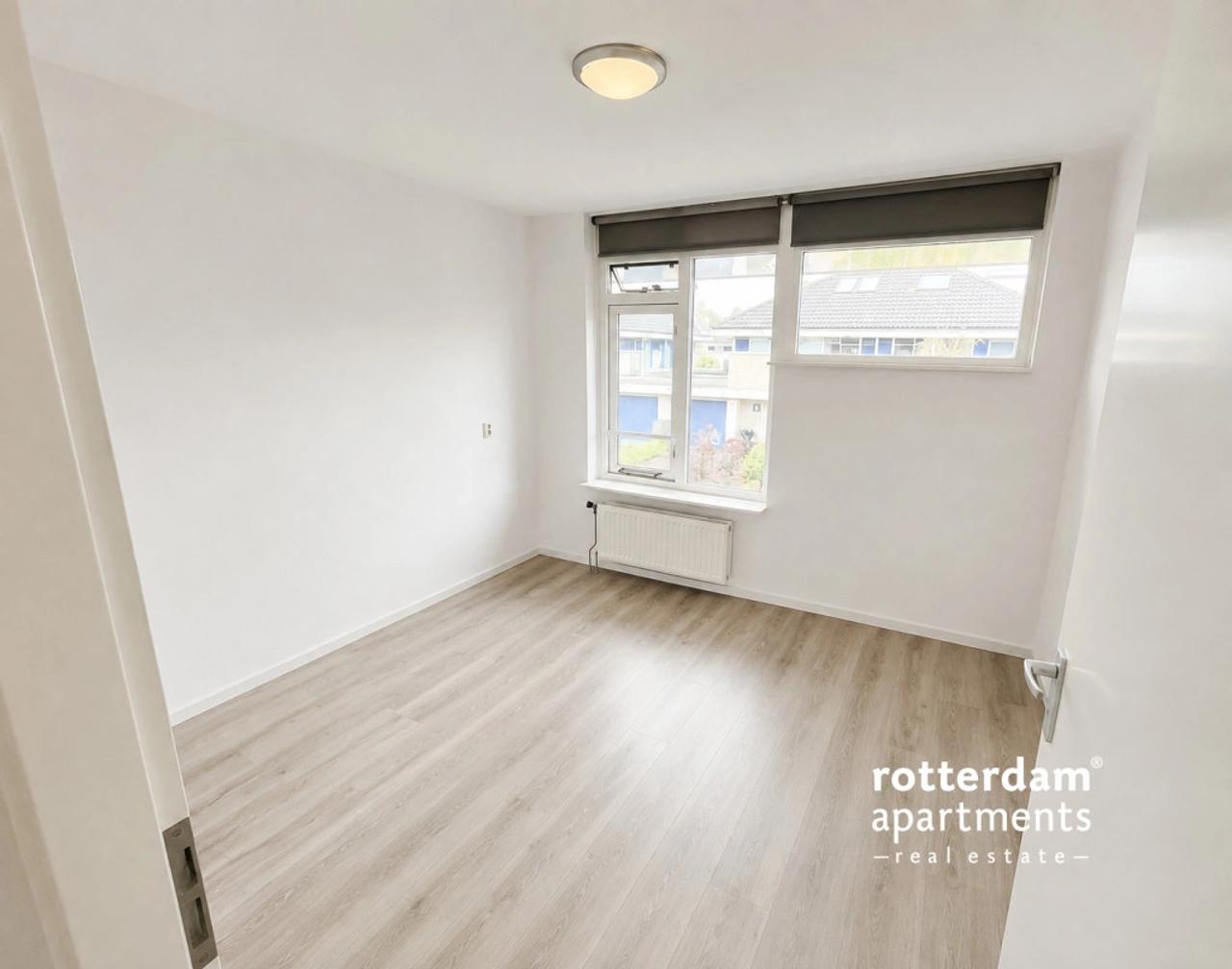 144 m² huis met tuin, garage en oprit - Afbeelding 7