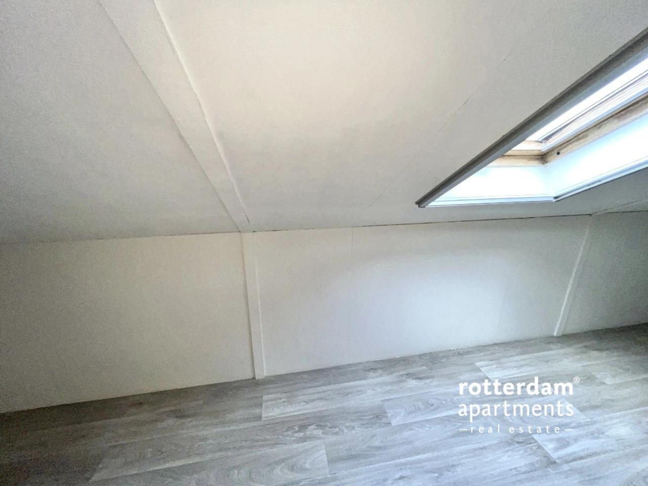 144 m² huis met tuin, garage en oprit - Afbeelding 10