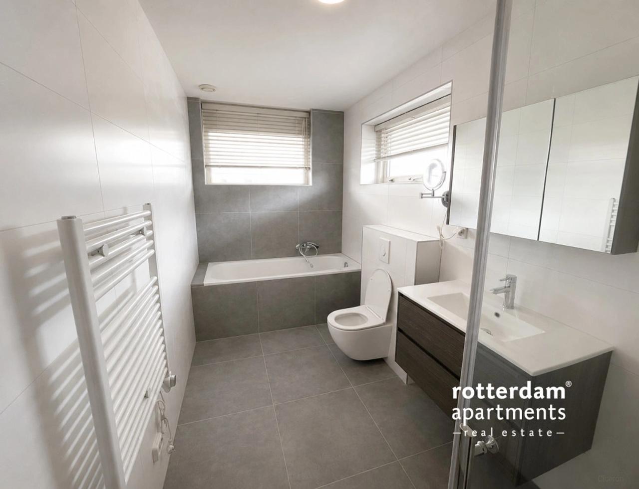 144 m² huis met tuin, garage en oprit - Afbeelding 11