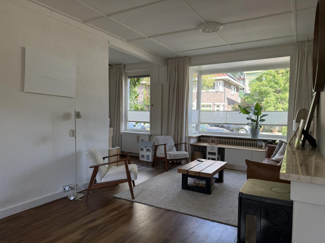 152 m² huis met 4 slaapkamers en tuin - Afbeelding 2
