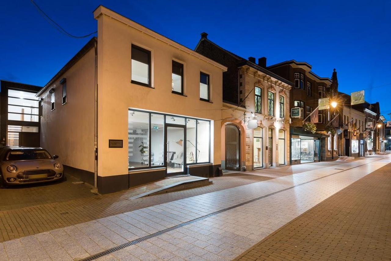 3 slaapkamers met zonnig dakterras - Afbeelding 1