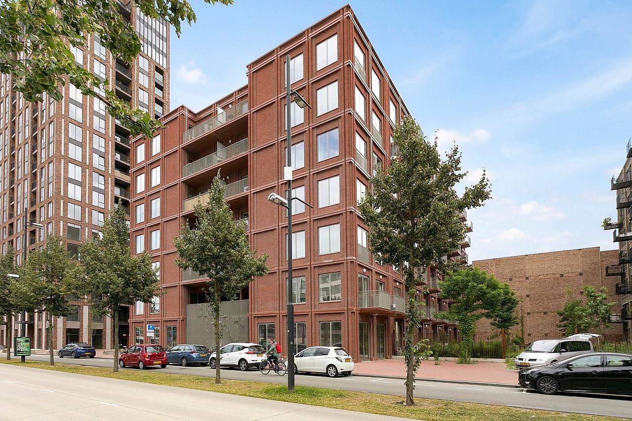 89 m² apartment with balcony in Strijp-S - Image 1