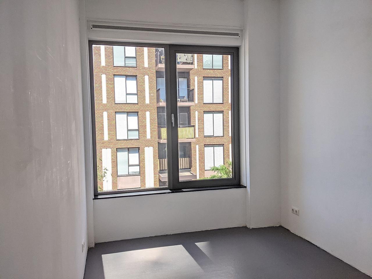 89 m² apartment with balcony in Strijp-S - Image 4