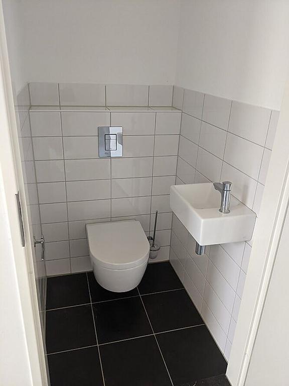 89 m² apartment with balcony in Strijp-S - Image 6