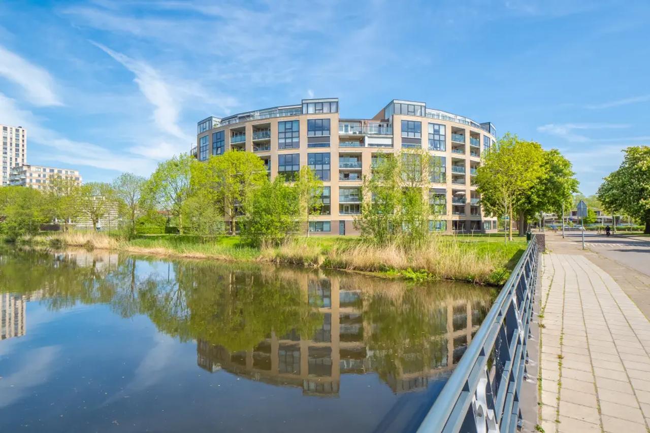 Penthouse met balkon en uitzicht in Schuilenburg - Afbeelding 1