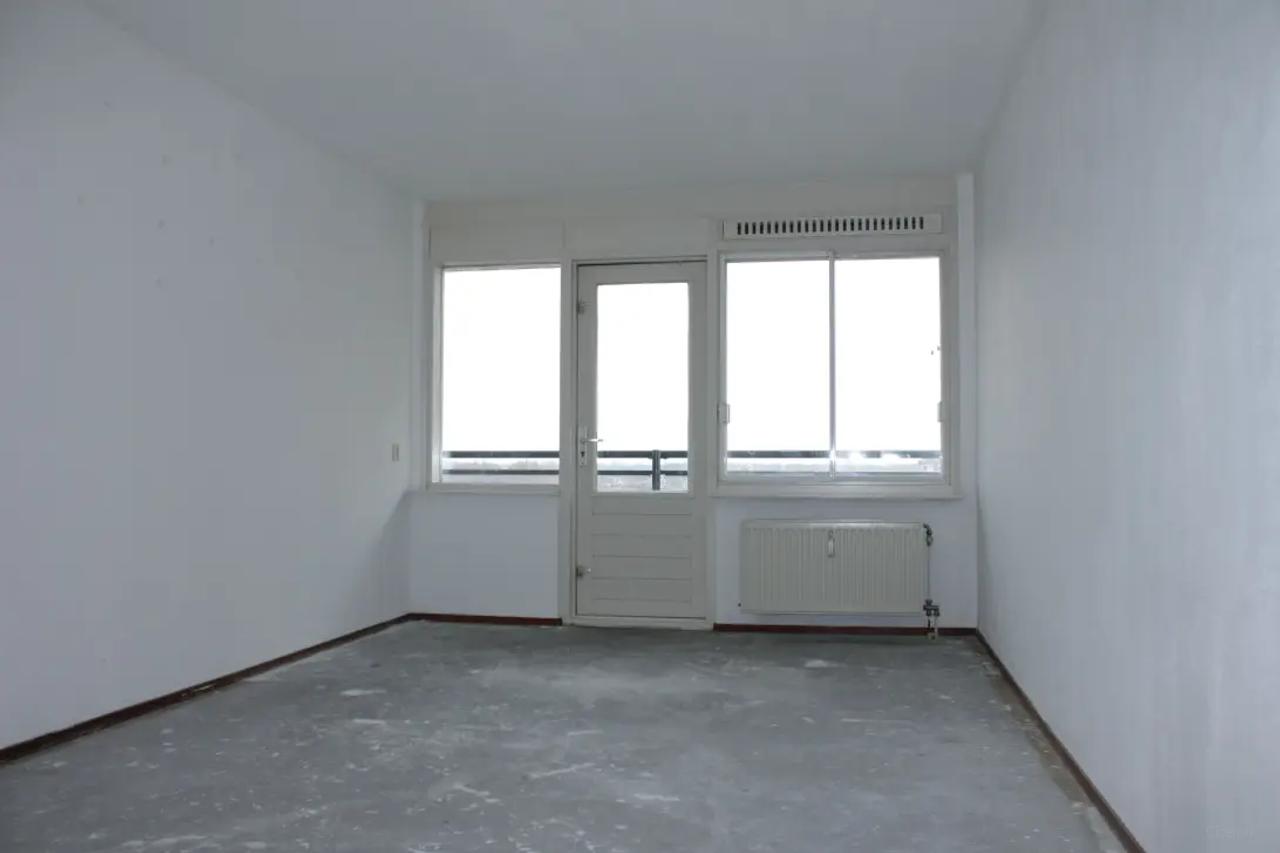 80 m² Apartment with Lift in Stadsdriehoek - Image 2