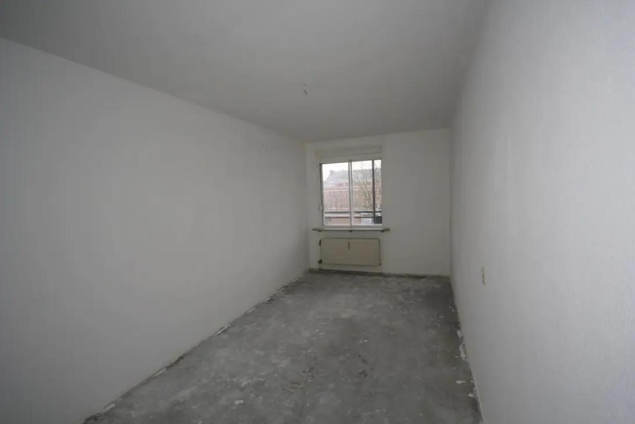 80 m² Apartment with Lift in Stadsdriehoek - Image 3