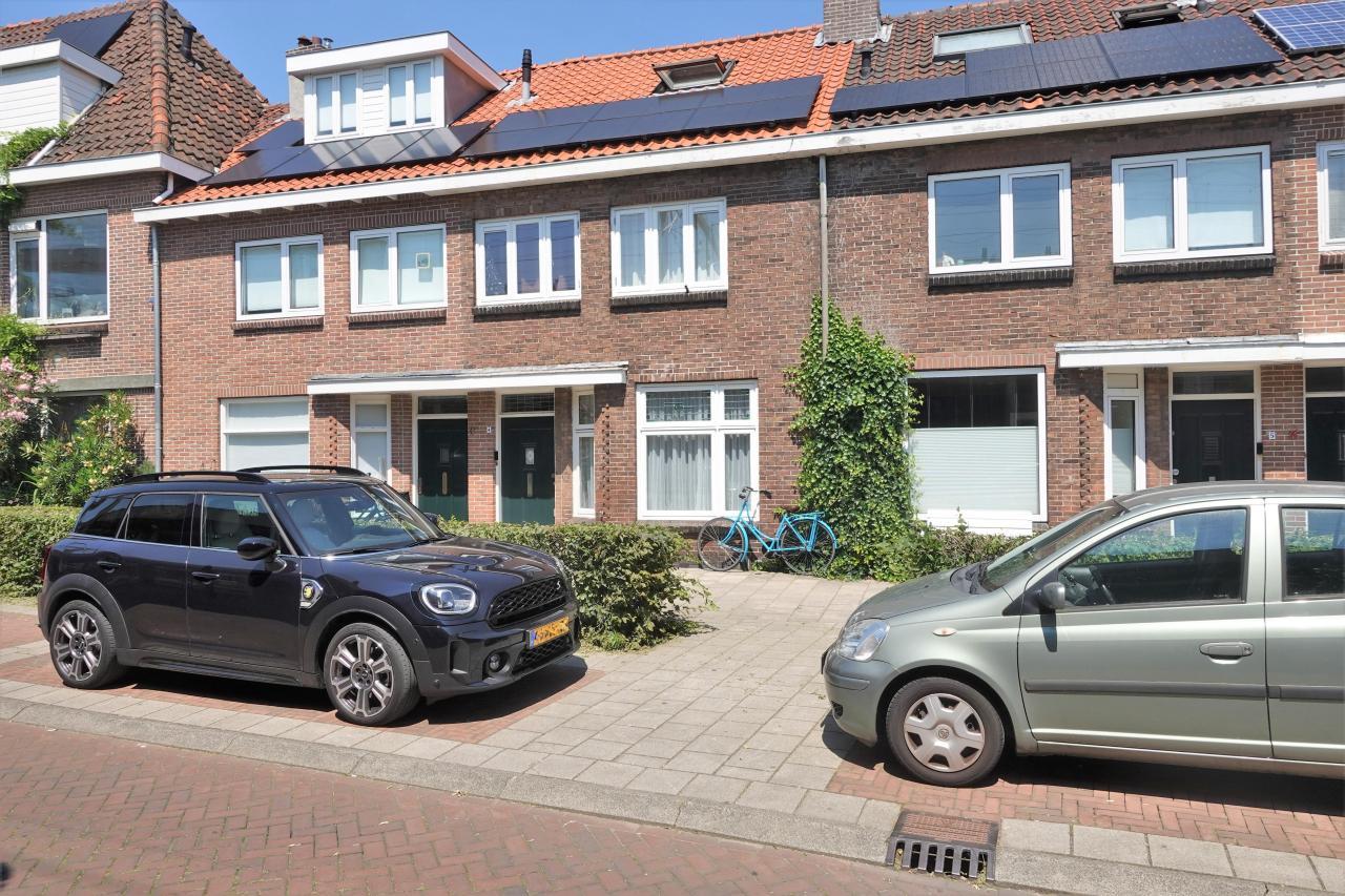 Gemeubileerd herenhuis met tuin in Utrecht - Afbeelding 1