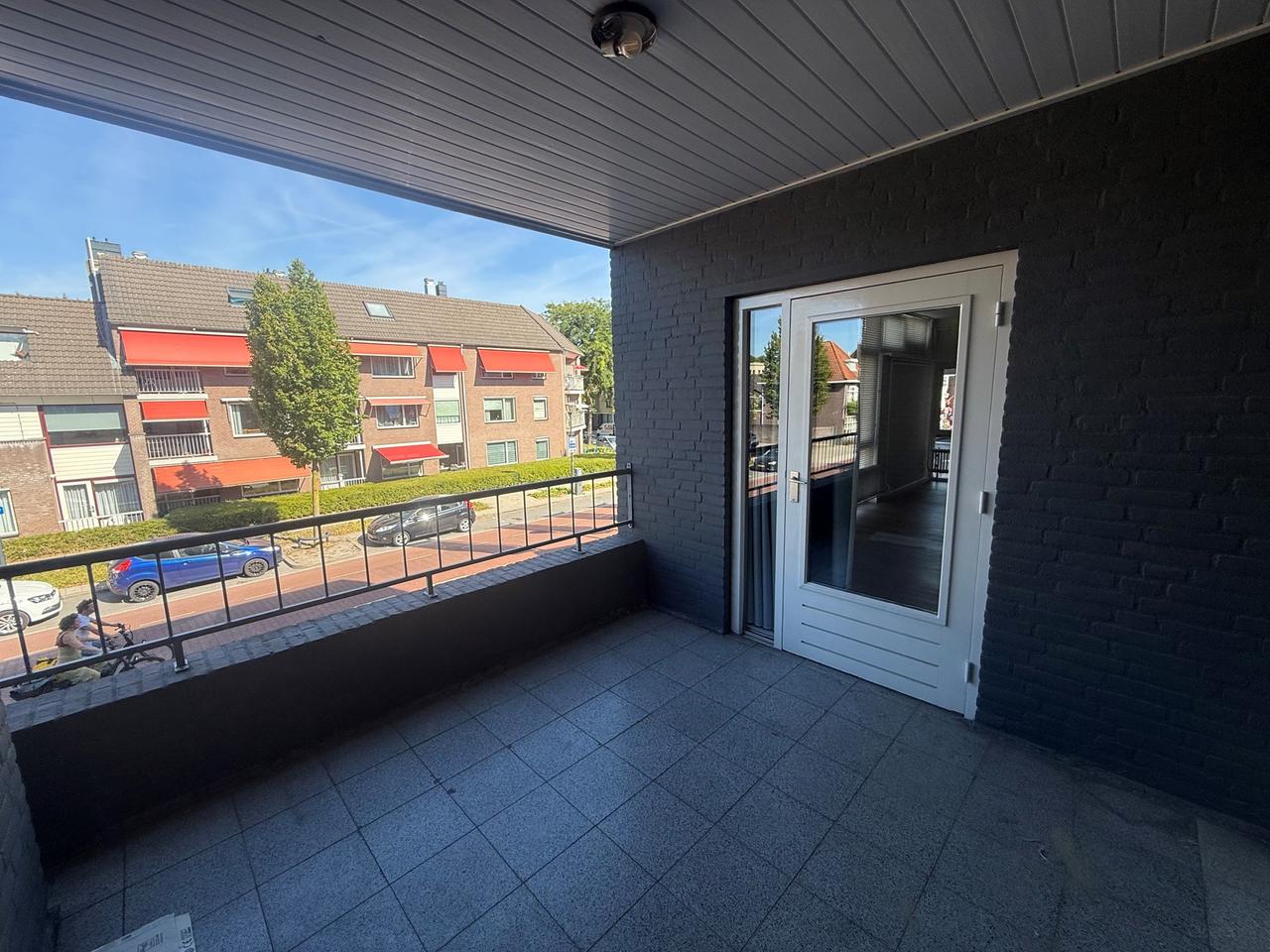 Renovated Apartment in Schouwbroek - Image 15