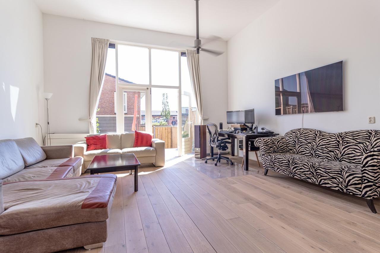 Furnished 3-Bedroom Apartment with Garden - Image 2