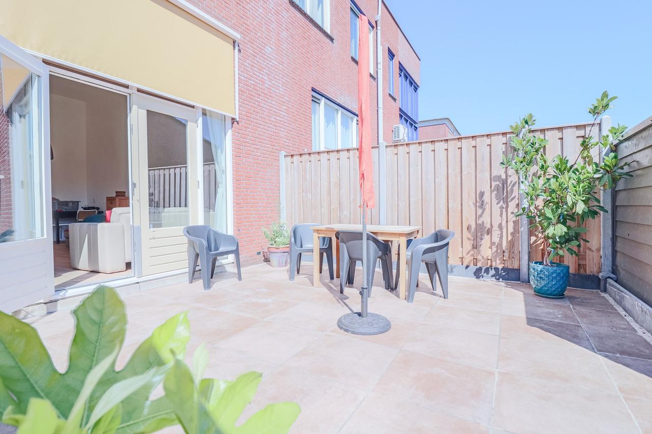 Furnished 3-Bedroom Apartment with Garden - Image 5