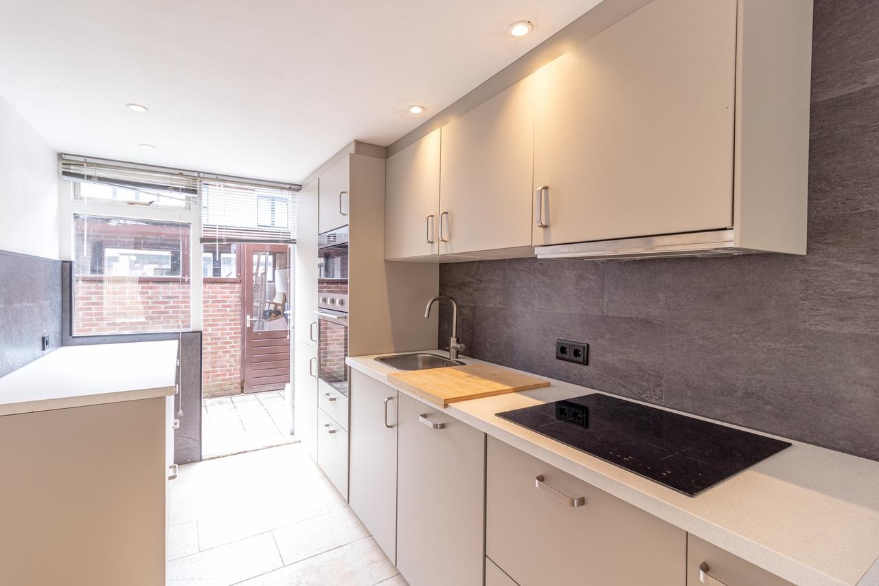 Gezinswoning met tuin en 2 badkamers - Afbeelding 11