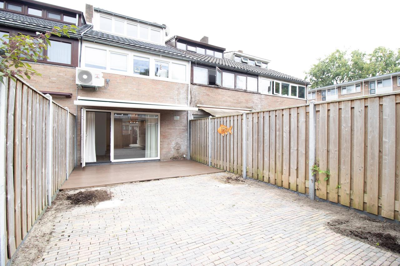 Gezinswoning met tuin en 2 badkamers - Afbeelding 32