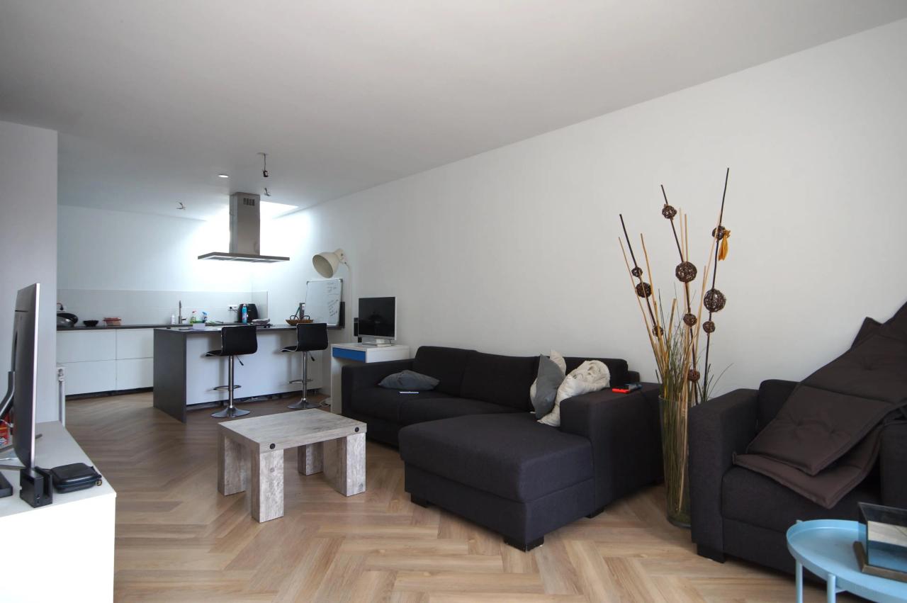 83 m² appartement met balkon in Dorpsstraat - Afbeelding 2
