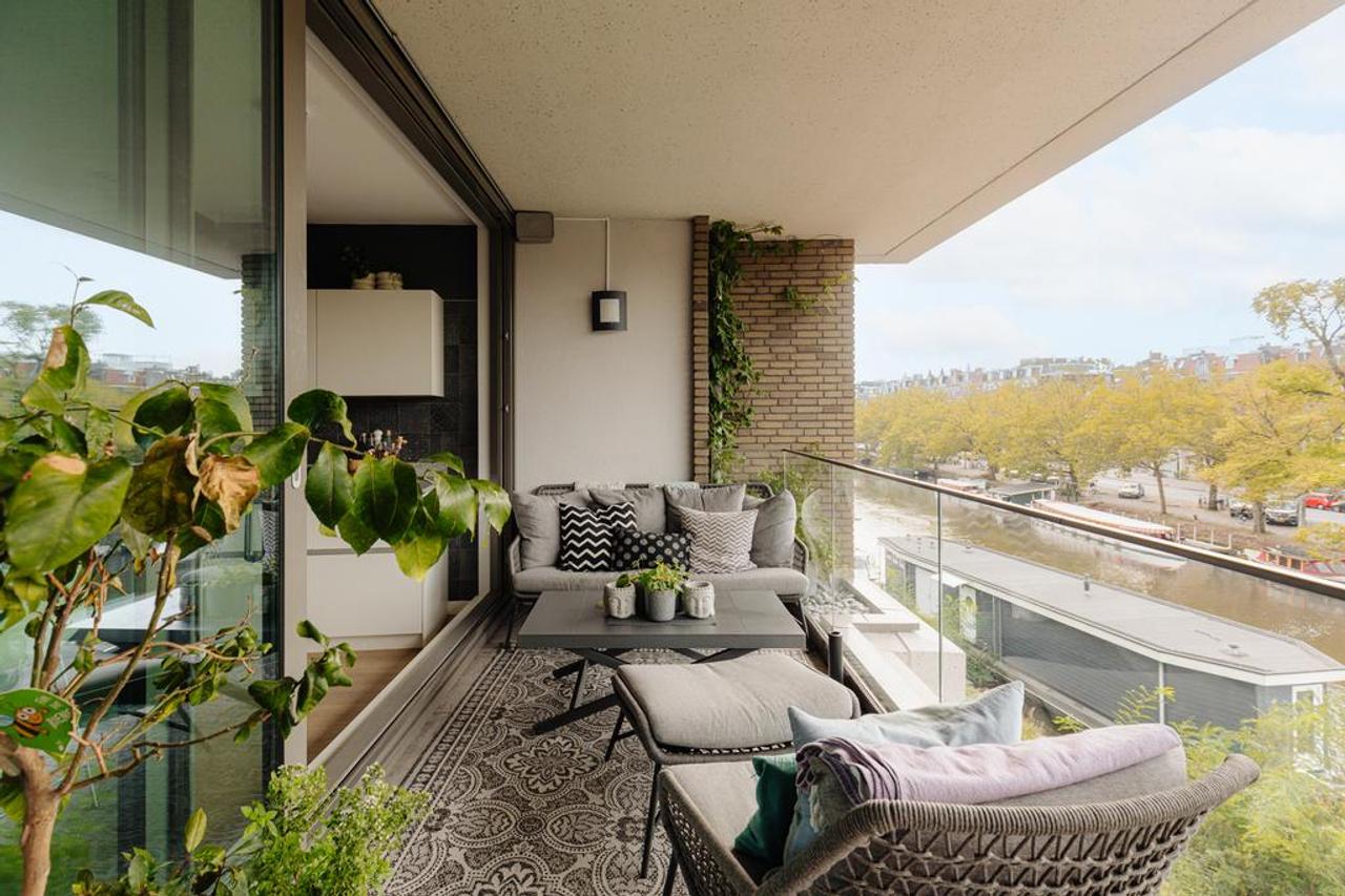 175 m² duplex apartment with roof terrace - Image 1