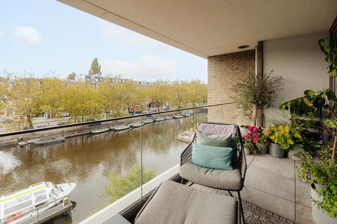 175 m² duplex apartment with roof terrace - Image 6