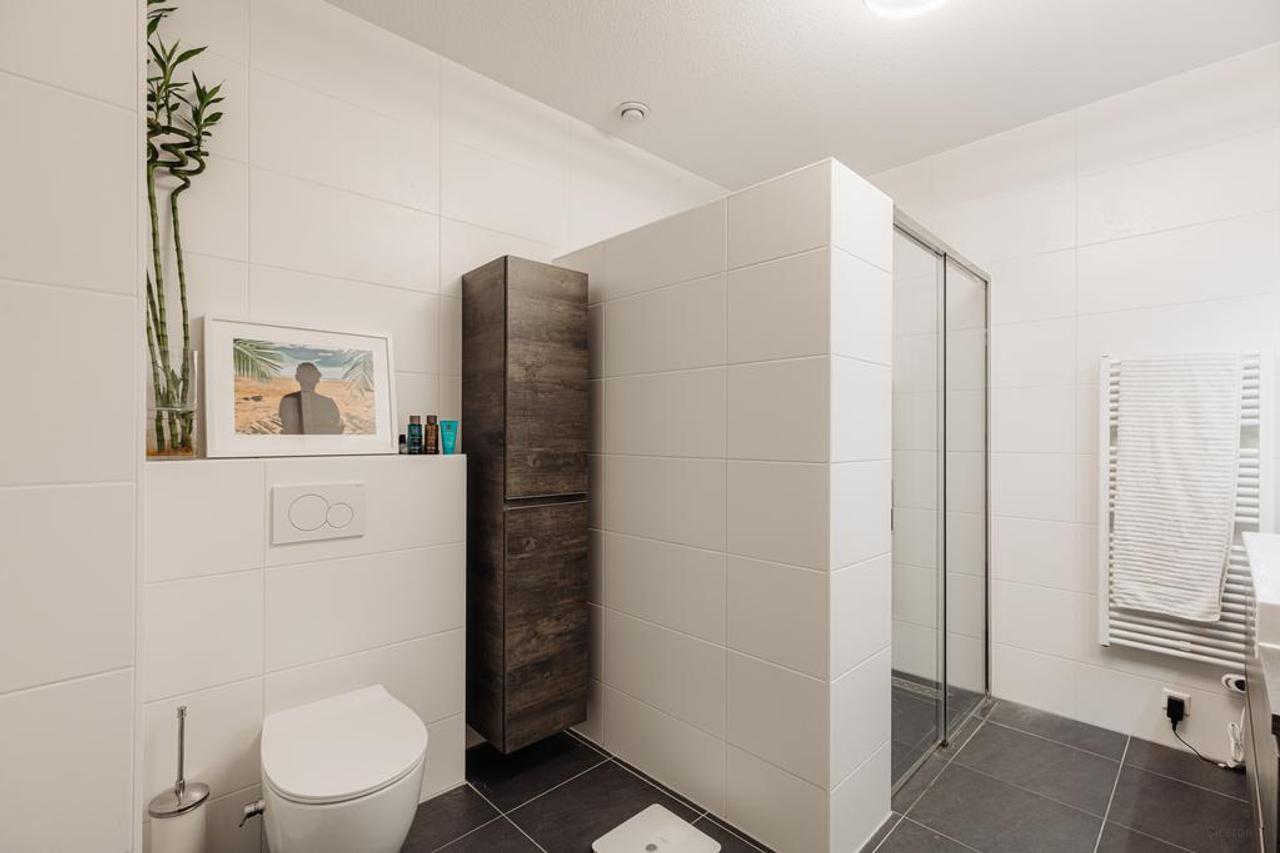175 m² duplex apartment with roof terrace - Image 17