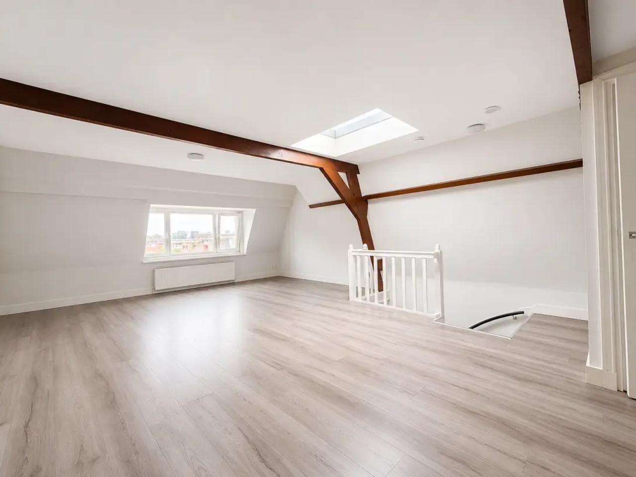 67 m² apartment in Middelland - Image 1
