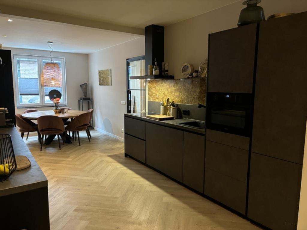 A+ tussenwoning met 2 slaapkamers in centrum - Afbeelding 1