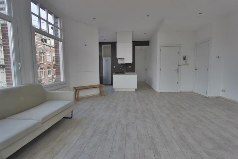 76 m² corner apartment in Helmersbuurt - Image 8