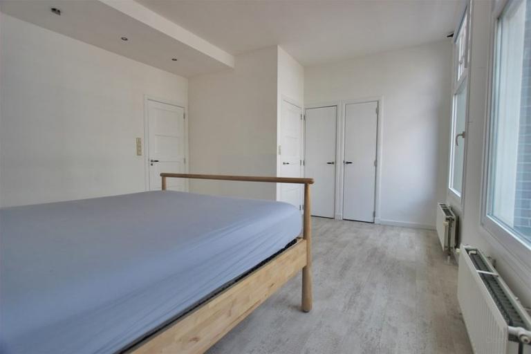 76 m² corner apartment in Helmersbuurt - Image 19