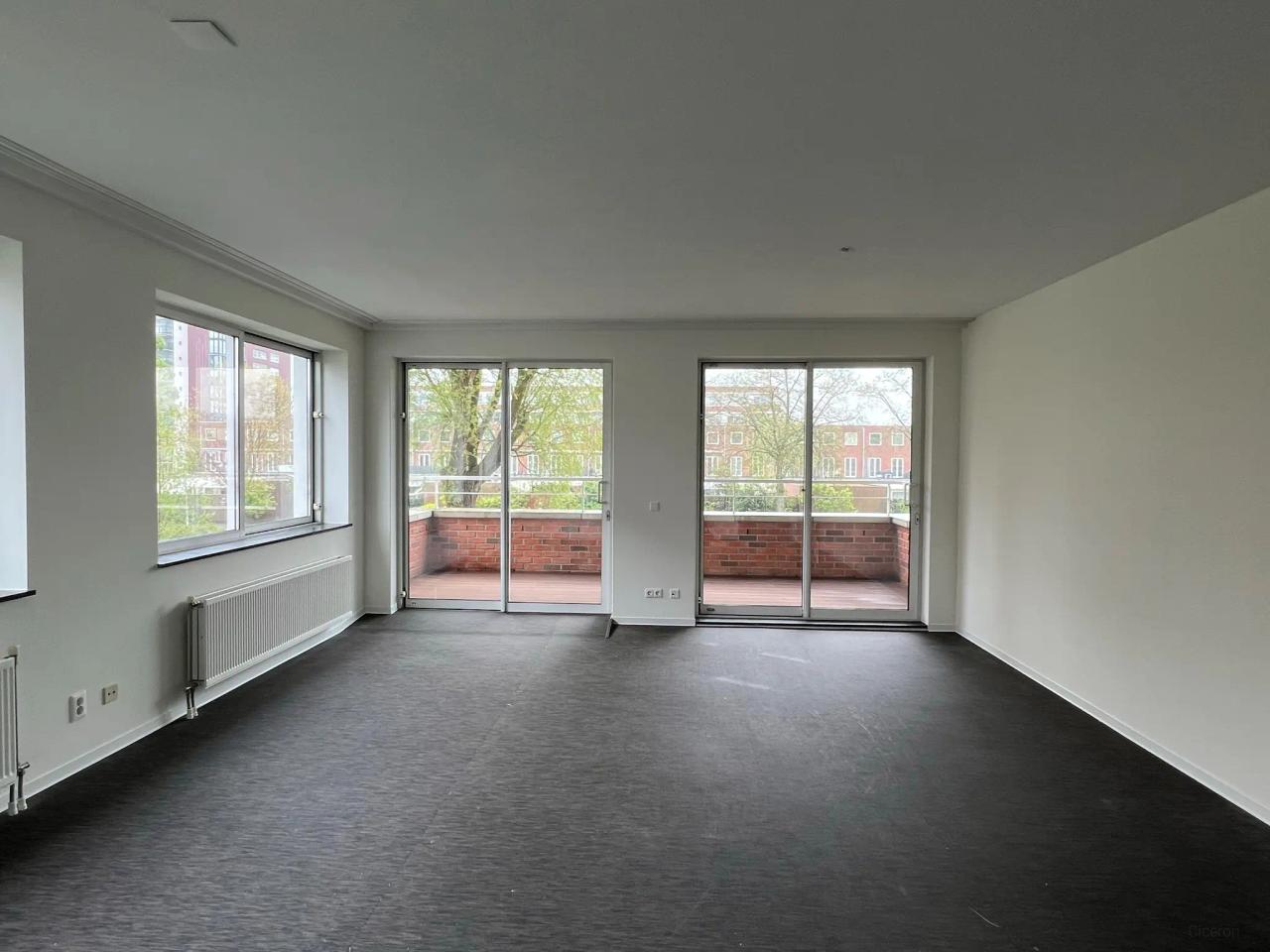Wheelchair-Accessible 2-Bedroom Apartment in Pendrecht - Image 10