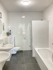 Furnished 3-Bedroom Apartment in Kruidenbuurt - Image 21