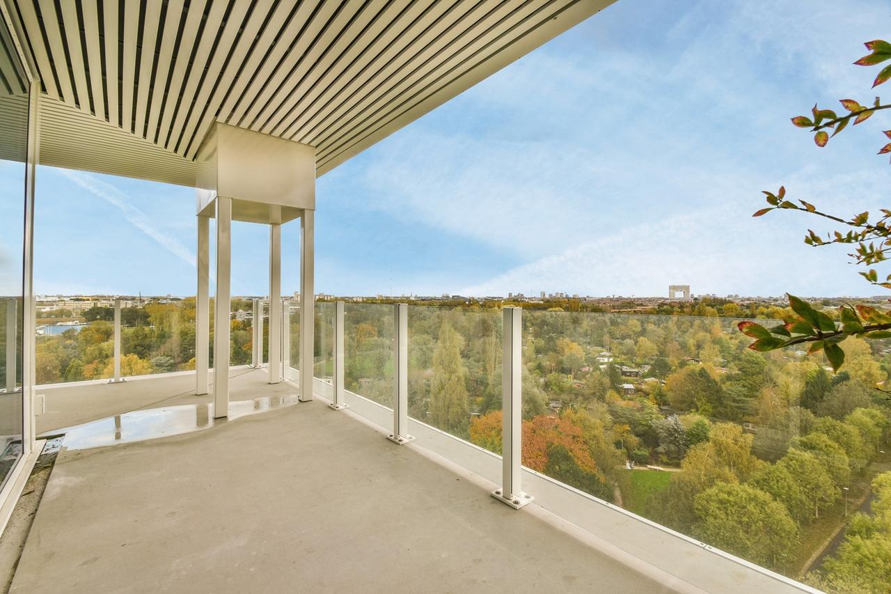 Corner apartment with terrace near Westerpark - Image 8