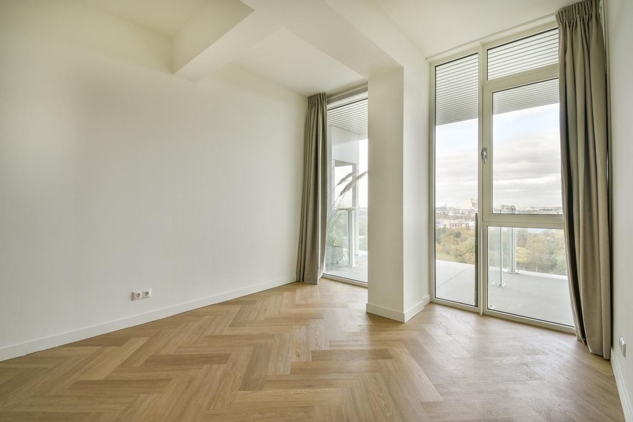 Corner apartment with terrace near Westerpark - Image 14