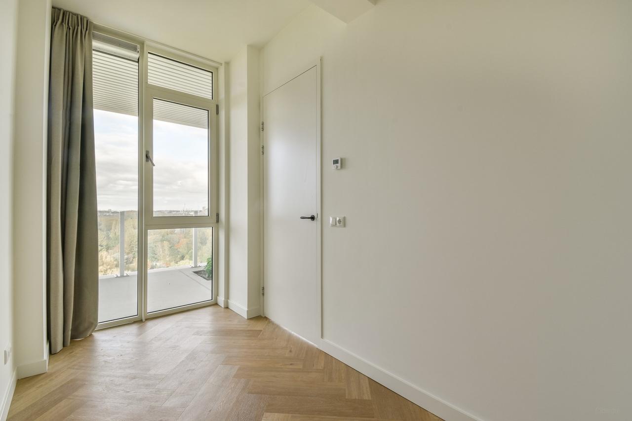 Corner apartment with terrace near Westerpark - Image 16