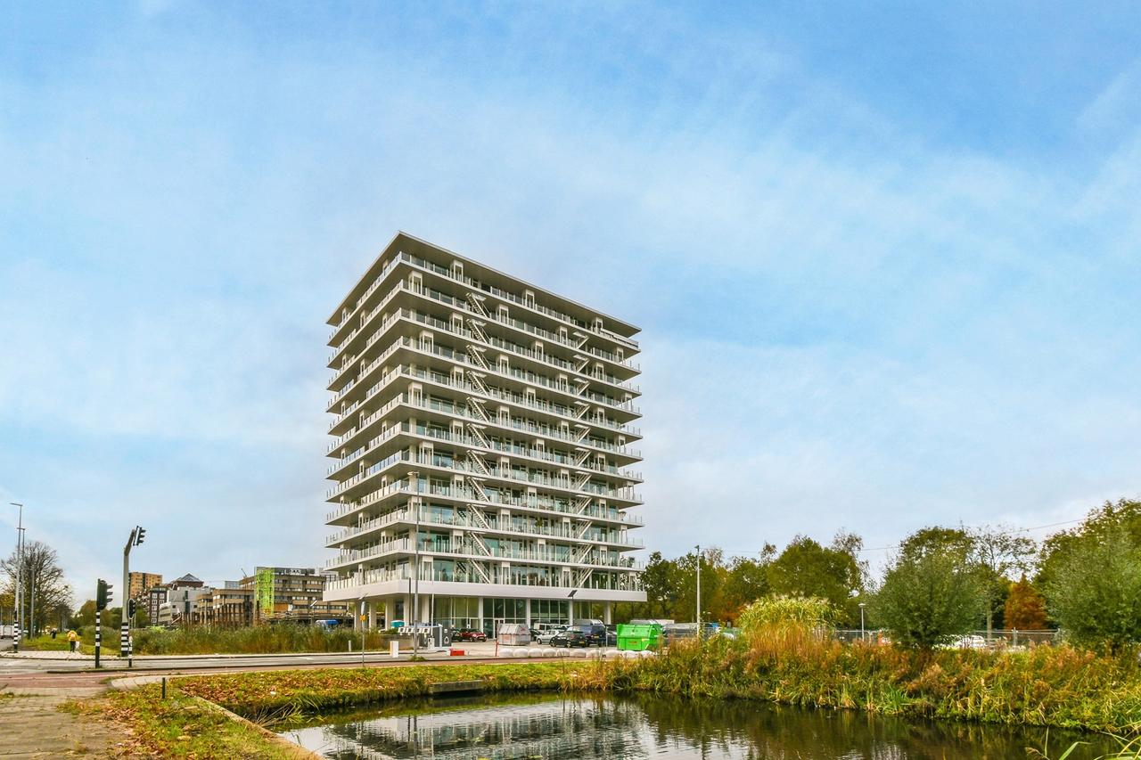 Corner apartment with terrace near Westerpark - Image 23