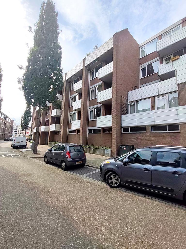 Appartement met balkon en parkeerplaats - Afbeelding 2