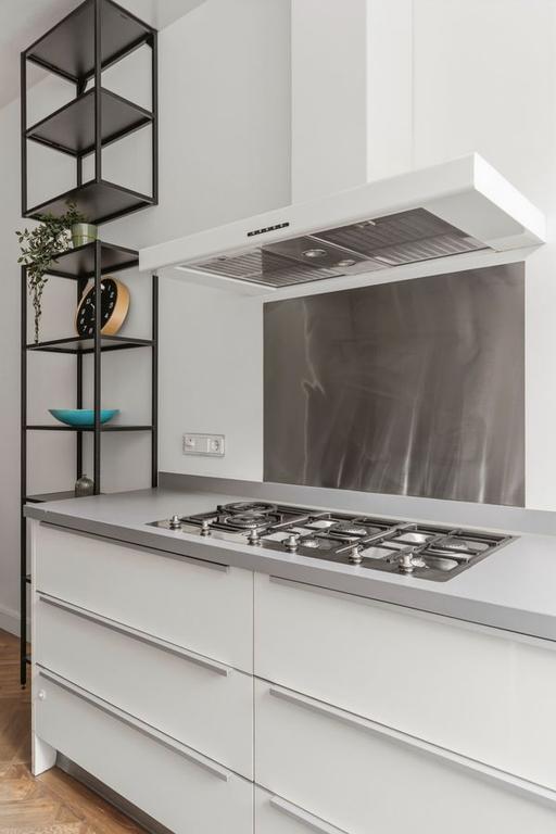 Furnished 4-Room Apartment with Garden - Image 11