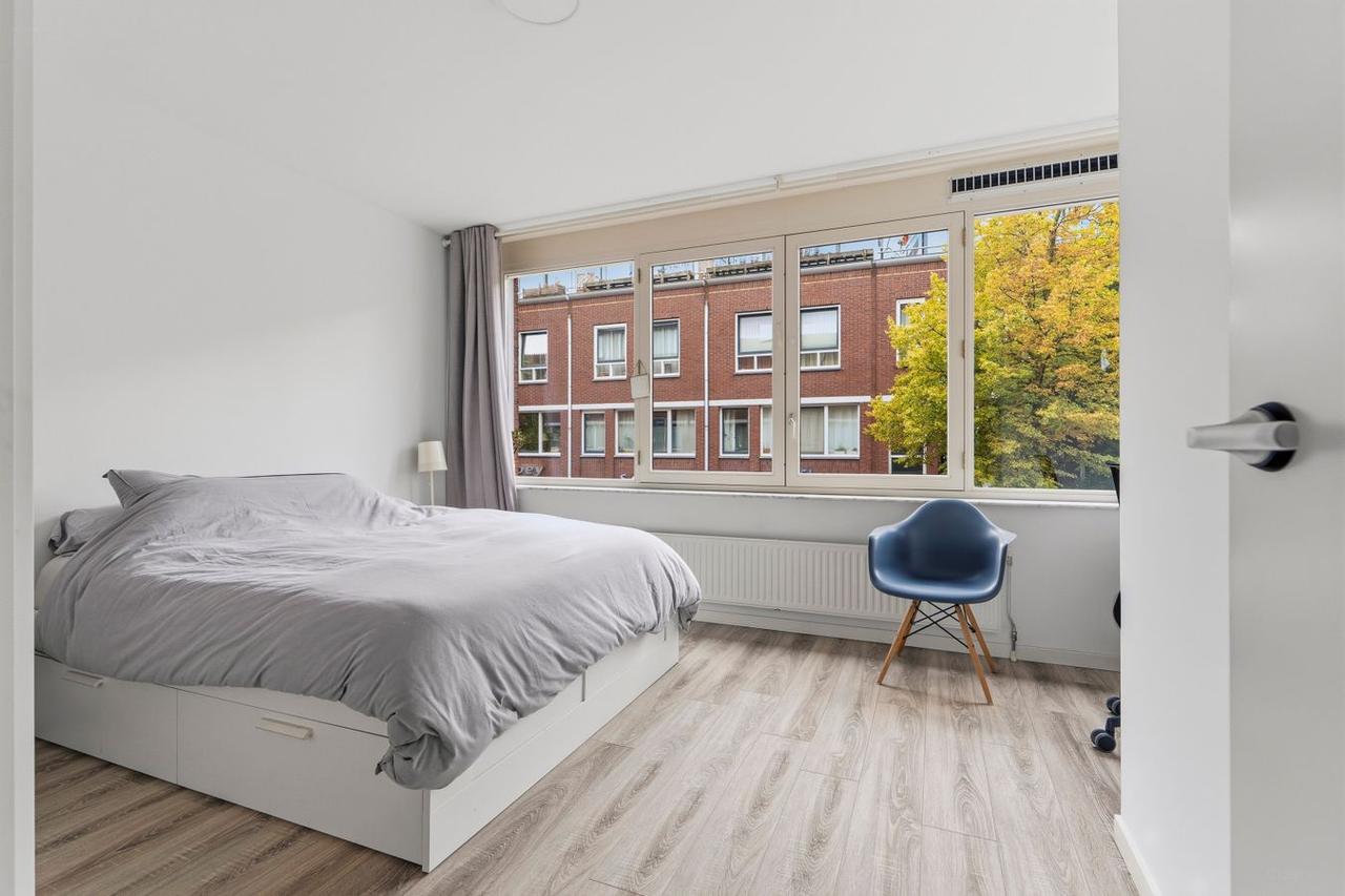 Furnished 4-Room Apartment with Garden - Image 15