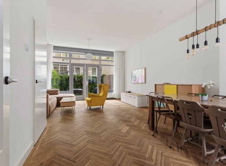 Furnished 4-Room Apartment with Garden - Image 30