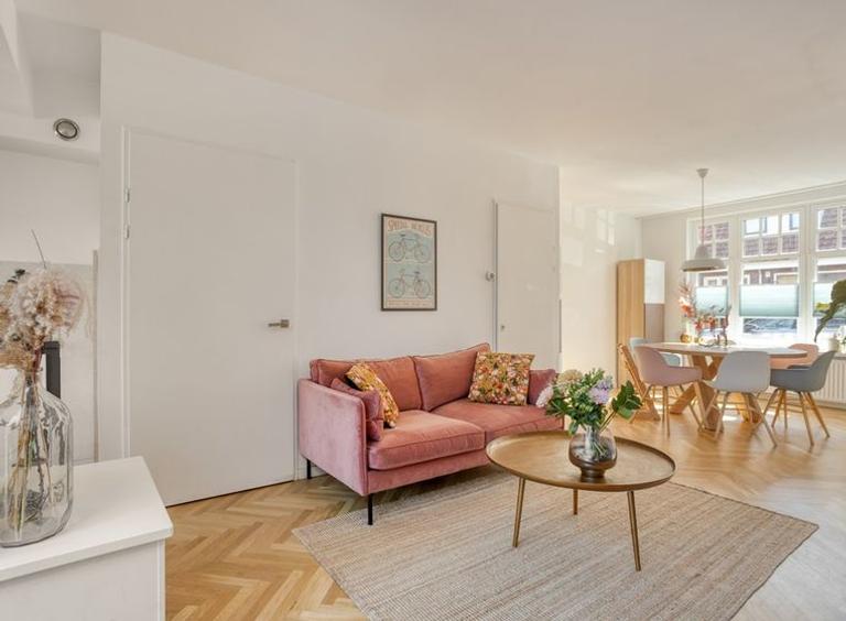 Furnished 4-Room Apartment with Garden - Image 32