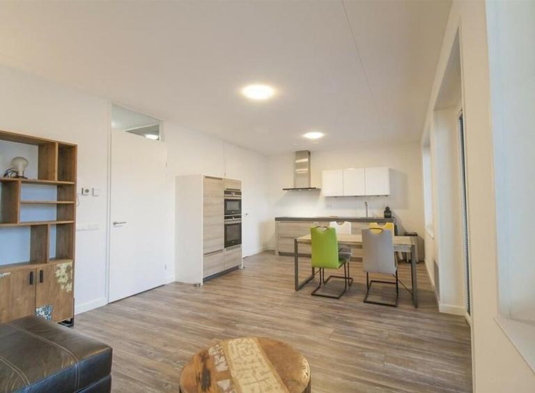 Furnished 4-Room Apartment with Garden - Image 34