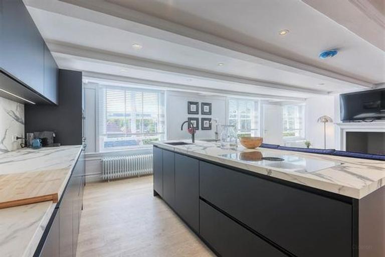 Furnished 3-Room Apartment, 110 m² - Image 3
