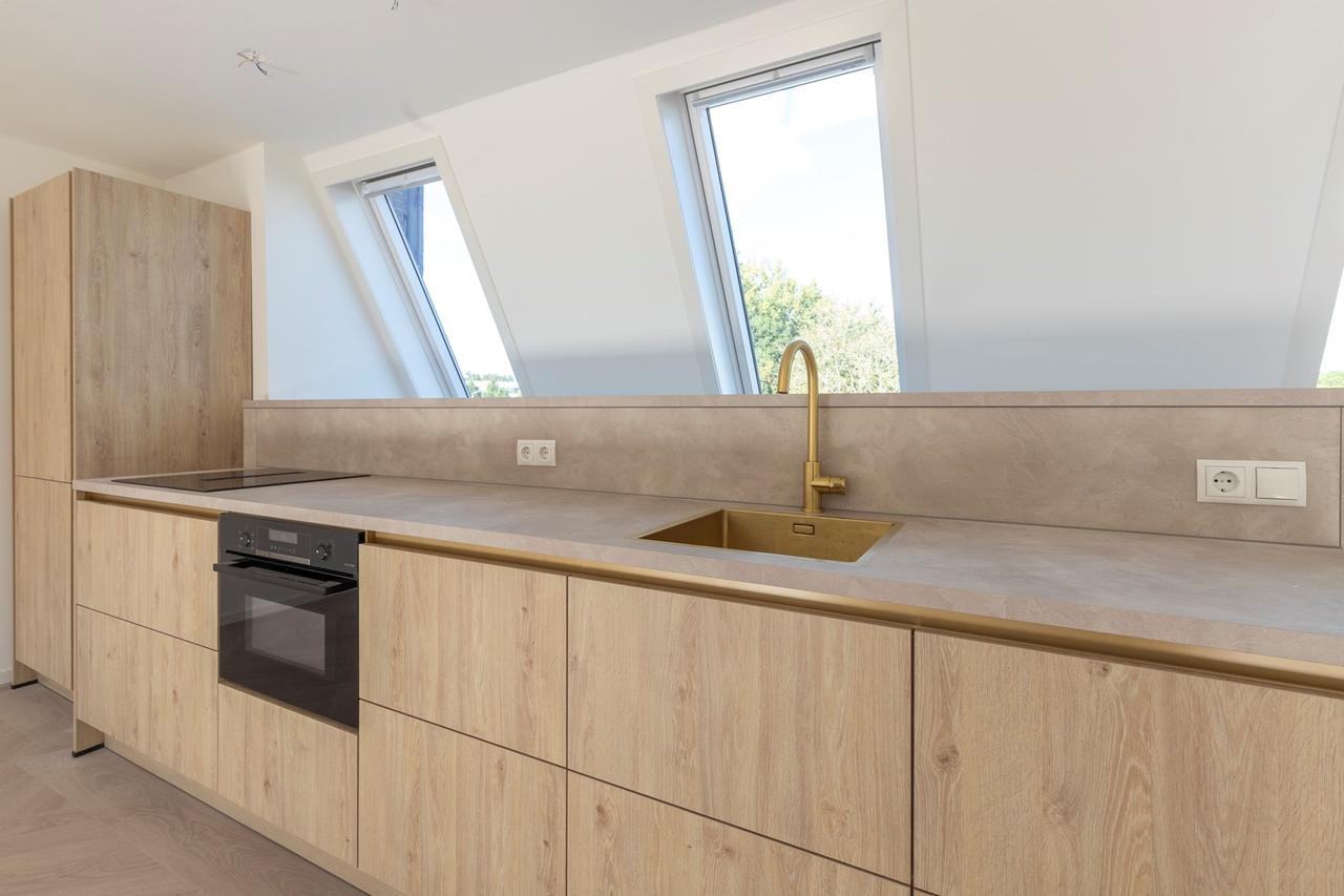 4-Room Apartment with 25 m² Roof Terrace - Image 2