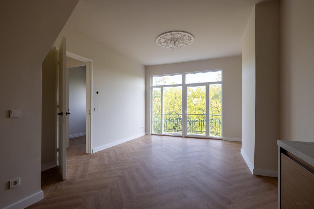 A++ apartment with 35 m² rooftop terrace - Image 10