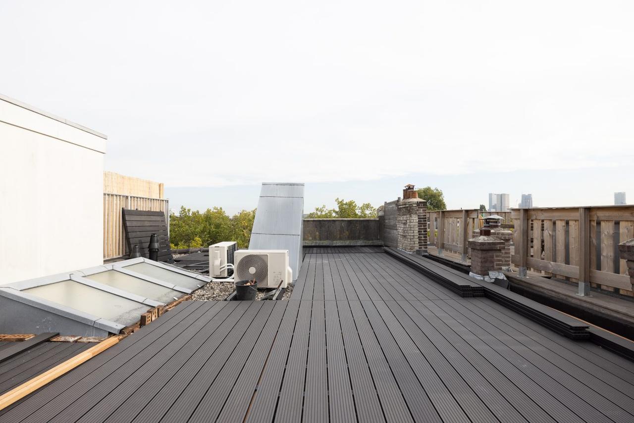 A++ apartment with 35 m² rooftop terrace - Image 29