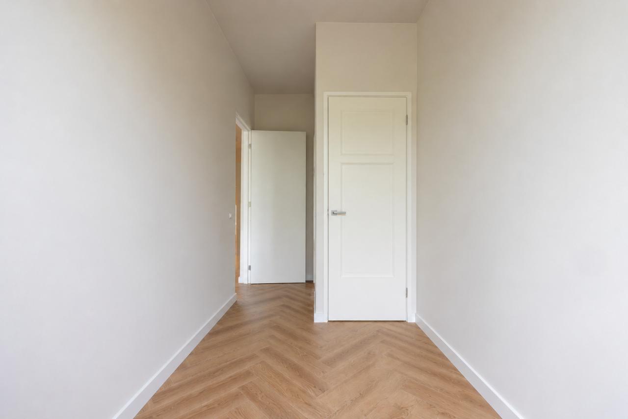 Energy-efficient 4-room apartment with 3 bedrooms - Image 3