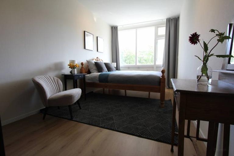 95 m² apartment with sunny balcony - Image 10