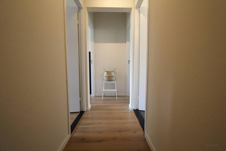 95 m² apartment with sunny balcony - Image 15