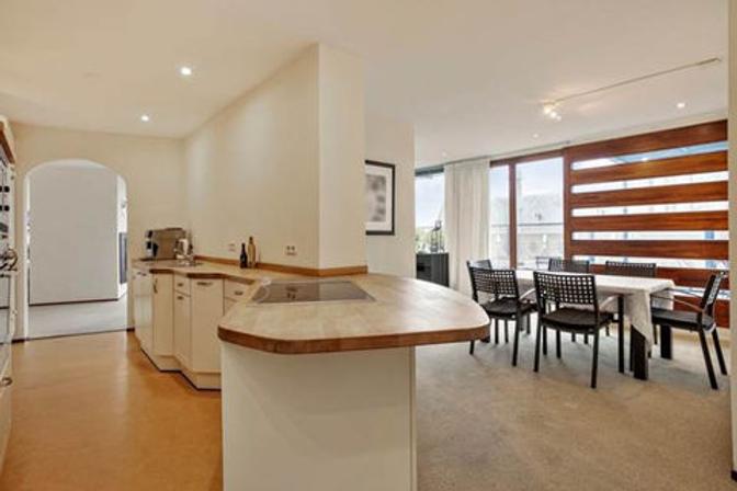 105 m² apartment with balcony in Eindhoven - Image 2