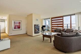 105 m² apartment with balcony in Eindhoven - Image 8